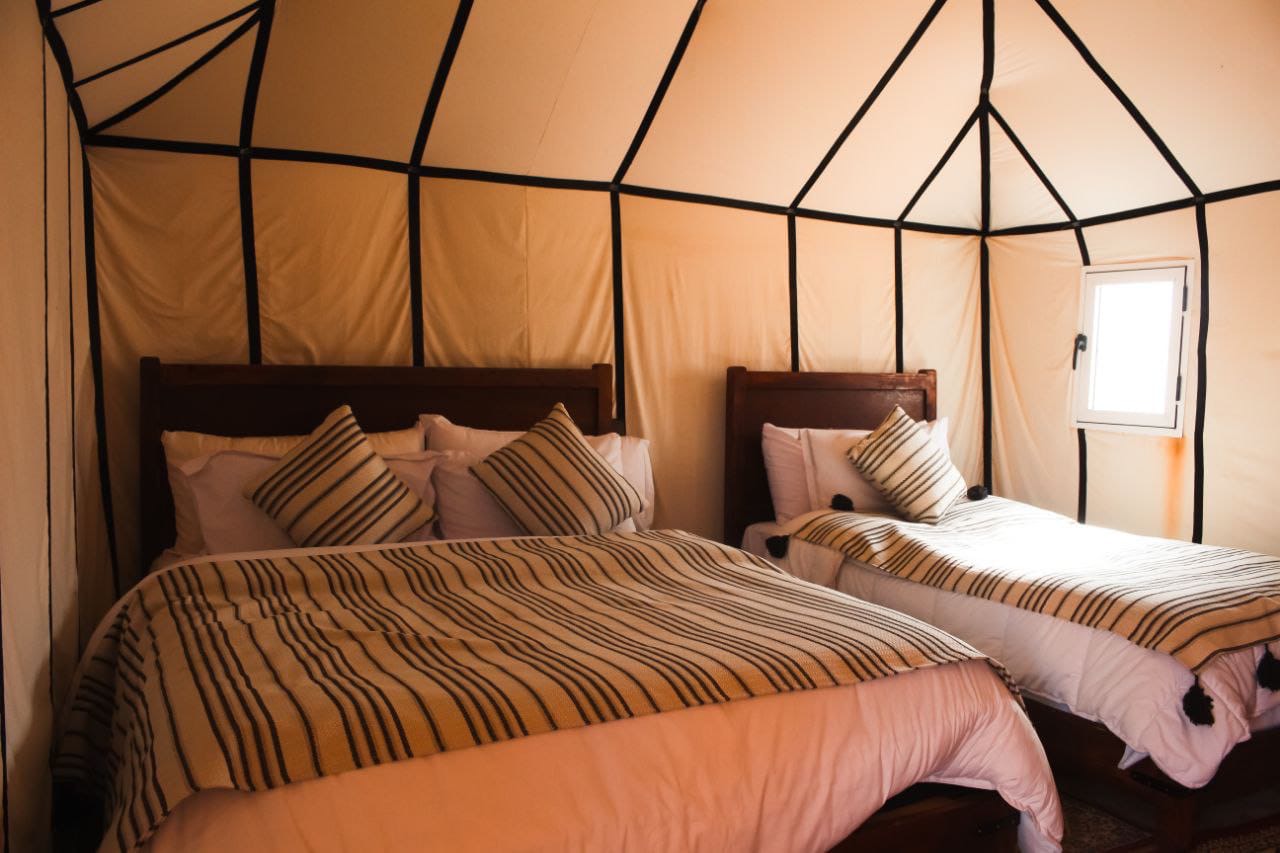 90169948-042d-4c45-b389-2615c8b8293e